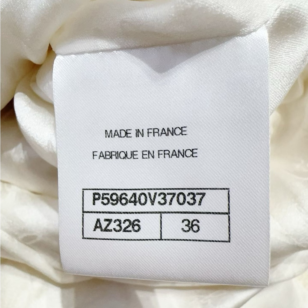 Authentic Chanel Cream Jacket with Colorful Accents - Picture 5 of 6